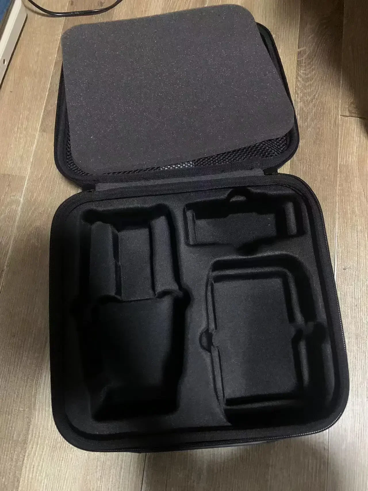 YUNX Portable Hard Storage Sui - Drone F22 Rc 评论和价格